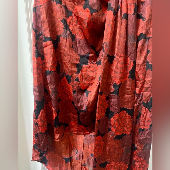 3/$25! L'Academie The Elaina Mini Satin Dress in Red Peony From REVOLVE S - Picture 8 of 14